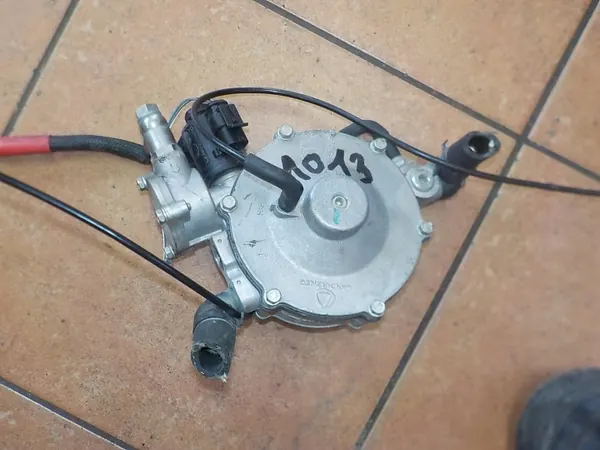 Réducteur de gaz Dacia Sandero III Stepway OEM 67R010056 image 2