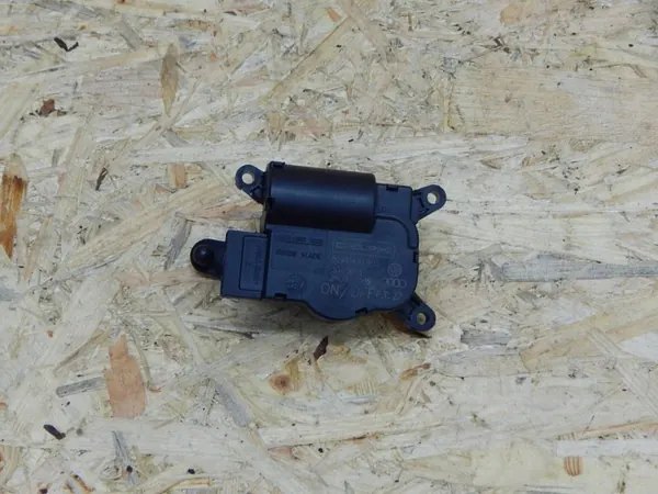 Motor compuerta calefacción VW T5 OEM 52410492R02 image 2