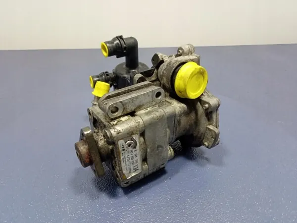 Pompe de direction OEM 6769598 pour BMW Série 3 image 3