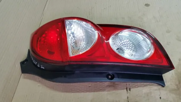 LÁMPARA TRASERA IZQUIERDA O DERECHA CHEVROLET SPARK M300 LIFT 10-15 image 7