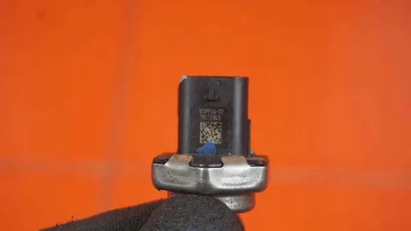 Sensor pressão combustível YS23 para Nissan Navara D23 2.3 DCI image 3
