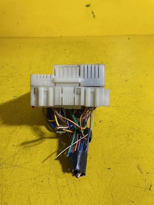 Sicherungskasten Ford Galaxy 2012 OEM YBV12250 image 4