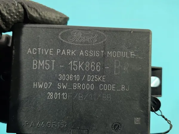 Controlador de sensor de estacionamento PDC Ford Focus MK3 image 3