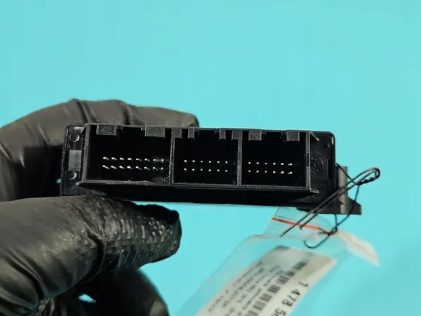 Controlador de sensor de estacionamento PDC Ford Focus MK3 image 4