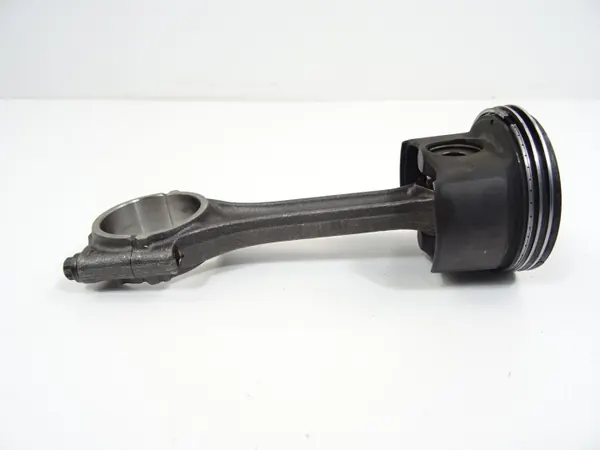 Drijfstang Audi A4 B9 2.0 TDI 05L 2015-2019 image 7