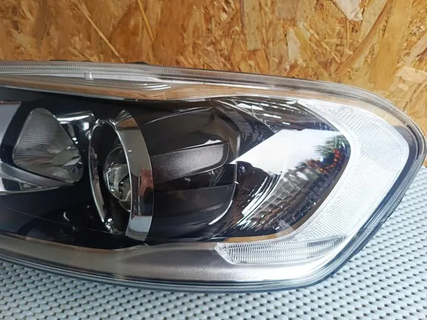 Vasen Etuvalaisin Volvo XC60 II Bi-Xenon 31420249 image 3