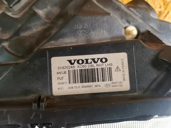 Vasen Etuvalaisin Volvo XC60 II Bi-Xenon 31420249 image 5