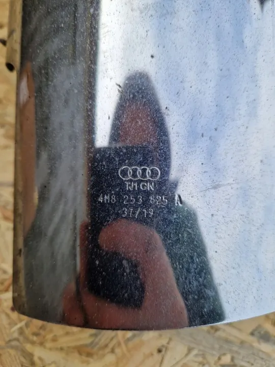 Punta de escape izquierda trasera OEM 4M8253825A Audi RSQ8 image 7