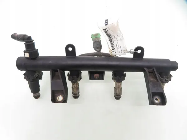 Riel de inyección Peugeot 206 1.1 8V OEM 9625194080C image 6