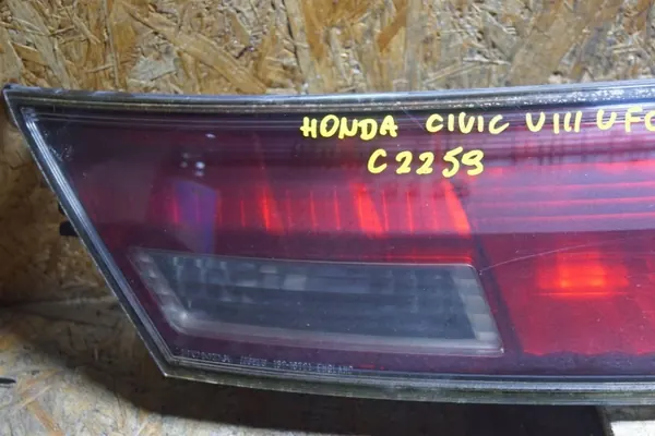 Honda OEM 132-16721 Faixa do Porta-Malas image 3