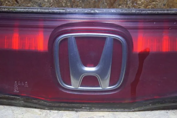 Honda OEM 132-16721 Faixa do Porta-Malas image 5