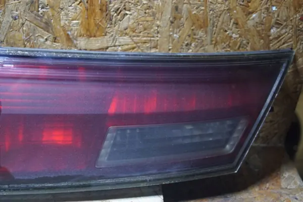 Honda OEM 132-16721 Faixa do Porta-Malas image 7