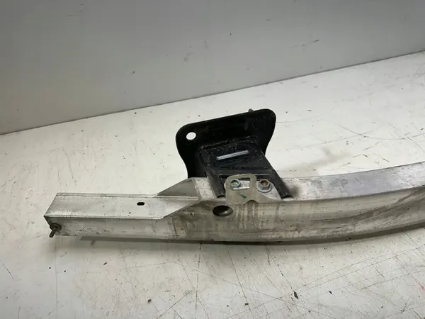 Etupalkki Tesla S Plaid image 3