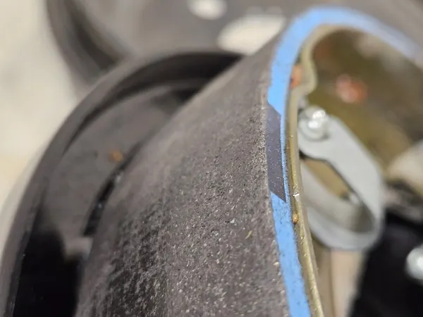 TOYOTA AYGO X Komplettsatz Hintere Bremsen und Schuhe OEM image 3