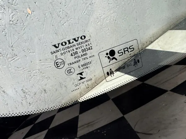 Volvo OE voorruit OEM SZYBA CZOŁOWA image 5