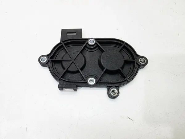 Audi Q3 8U 2.0 TDI Kamaxeltäcksel Propp OEM 04L109283C image 2