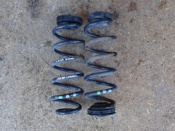 Muelles traseros AUDI A5 8F OEM - Estado usado image 2