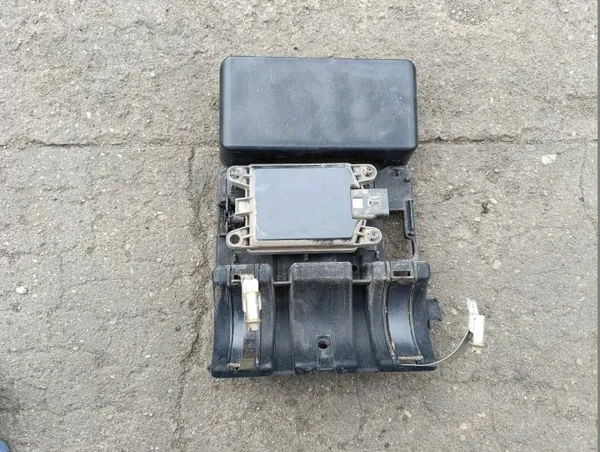 MAN TGX TGS Afstandsradar OEM 81276100035 image 2