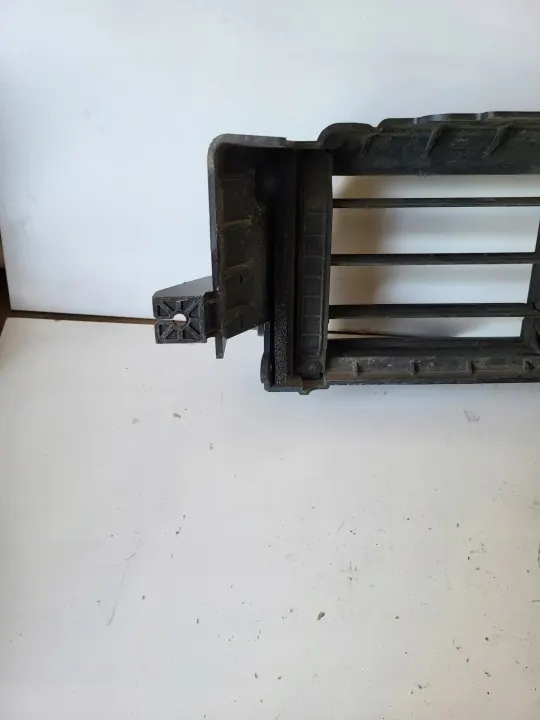 KIA SPORTAGE V Ilmanottojalusia OEM 86950-R2000 image 6