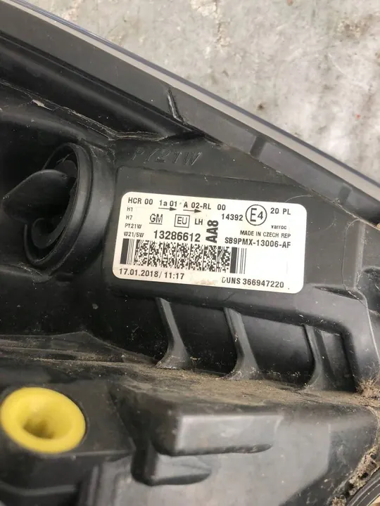 Vasen etuvalaisin Opel Meriva B image 10