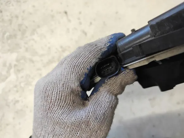 SEAT IBIZA 4 IV LIFT 12- Höger Framdörrslås 6PIN image 3