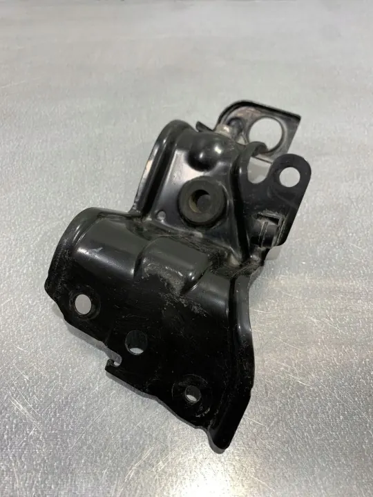 Honda CR-V Kylarfäste OEM FBZ19388 - Begagnad image 3