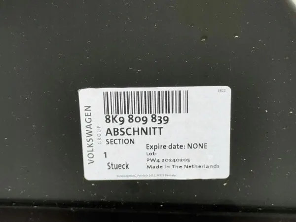 Seuil central gauche Audi A4 S4 8K S-Line OEM 8K9809839 image 4