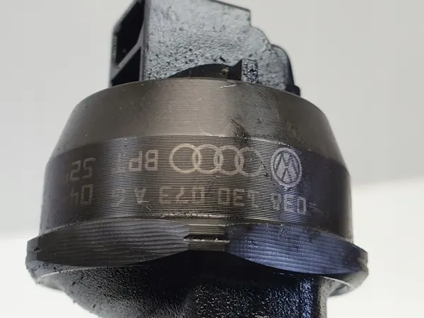 Injecteur Diesel Bosch OEM 038130073AG Occasion image 3