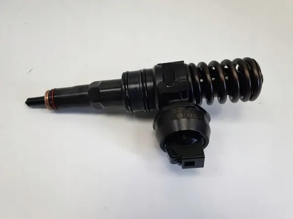 Injecteur Diesel Bosch OEM 038130073AG Occasion image 4