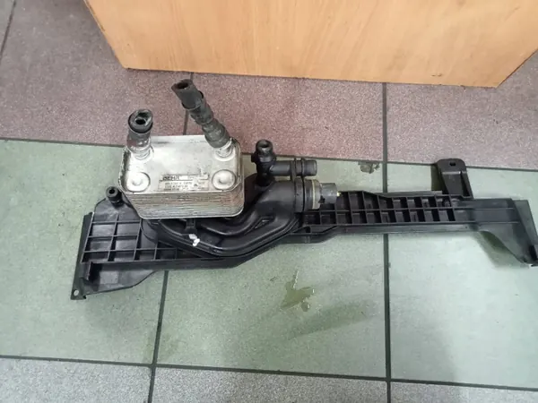 Refroidisseur d'huile boîte BMW OE d'occasion OEM 20576 image 2
