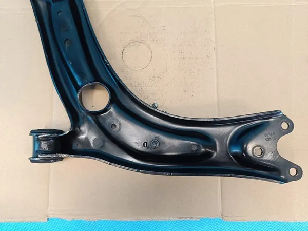 VW Arteon Liftback 2.0 TDI Braccio Destro Anteriore OEM 3Q0407152S image 8