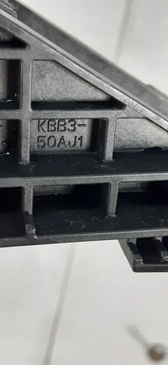 OEM KBB3-50AJ1 Mazda CX-60 Support Grille Avant Gauche image 4
