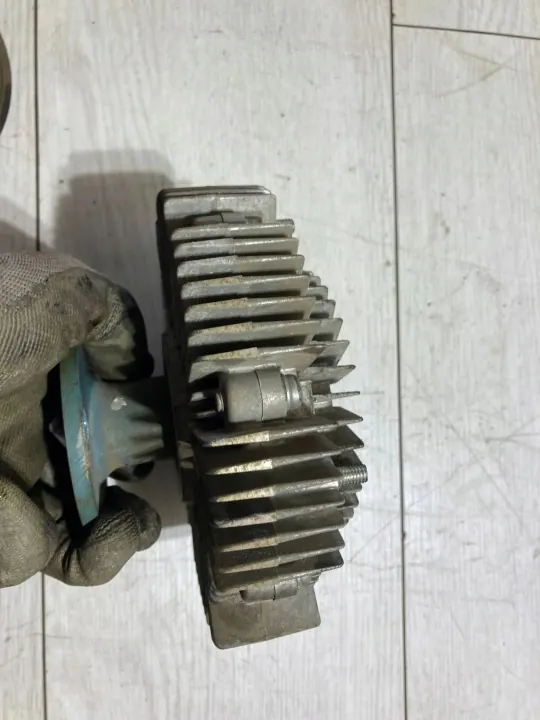Embrayage visqueux Toyota Hilux OEM sokolowski 3.0 image 3