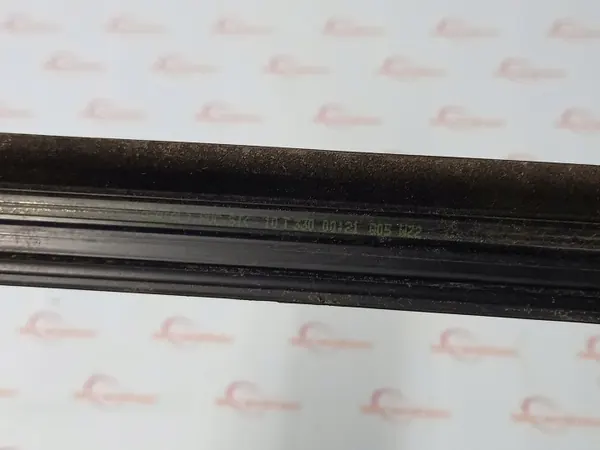 Mercedes W245 vasen taka-kaavinauha OEM A1697351565 image 4