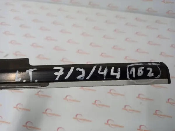 Mercedes W245 vasen taka-kaavinauha OEM A1697351565 image 5