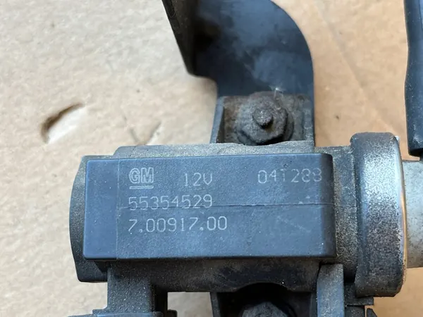 Imuventtiili Opel Vectra C 2005-2008 image 2