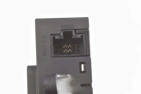 Panel Puerto USB OEM 96125-P2510 para Kia Sorento IV image 4