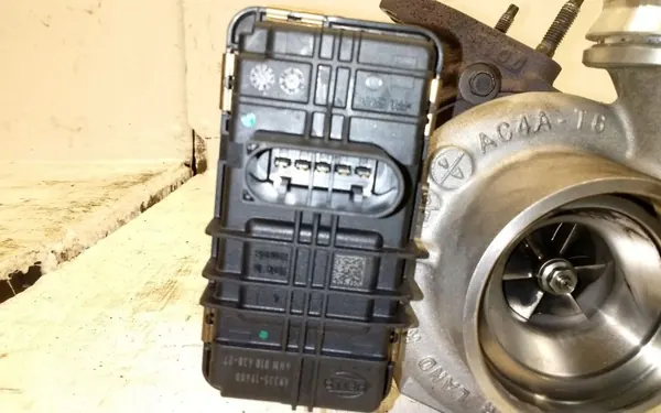Turbocompressor OEM DA080517142 para Land Rover Range Rover Evoque image 7