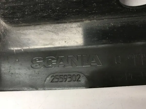Escalón Scania OEM 2559304 - Usado, Tabla image 9