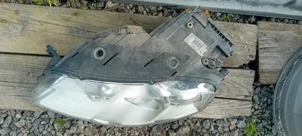 VW Passat B6 Etuvalot Vasen Oikea Xenon image 9