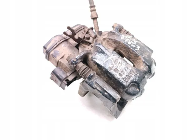 BMW 6 Serie Achterremklauw OEM 32349660 image 4