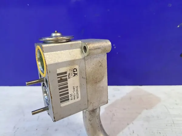 VOLVO XC60 II 2.0 T5 A/C Putki 31404339 image 3