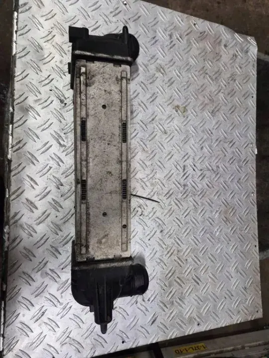 Radiateur d'intercooler d'occasion OEM 9657073480 Citroën C5 image 3