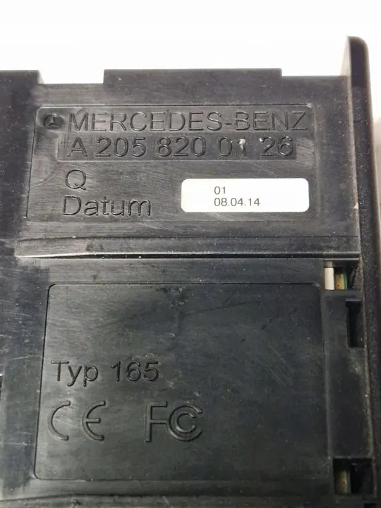 Mercedes USB-uttag OEM A2058200126 för C-klass W205 image 3