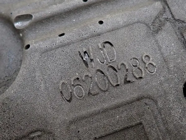 Motorlock OEM 03L103925BK för Skoda Yeti 2.0 TDI image 3