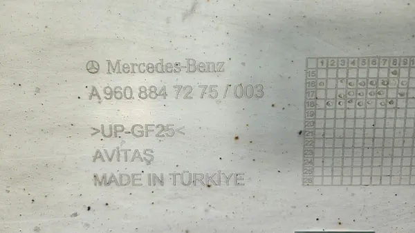Prolongateur d'aile cabine Mercedes Actros MP4 OEM 9608847275 image 4