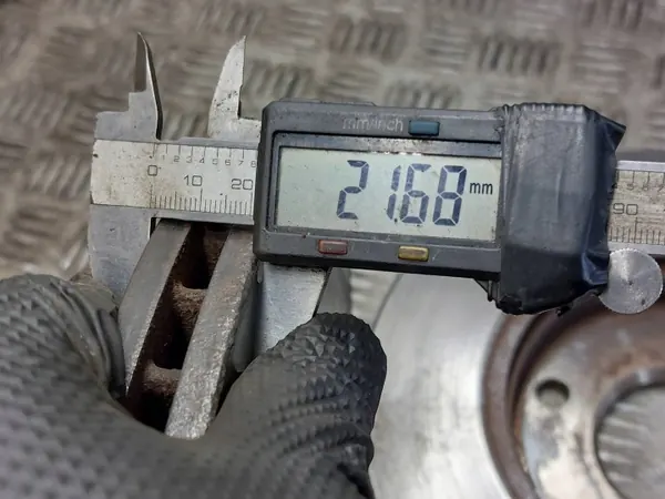 Bromsskivor + Belägg + Bromsok Fram OEM Ford Fusion I image 5