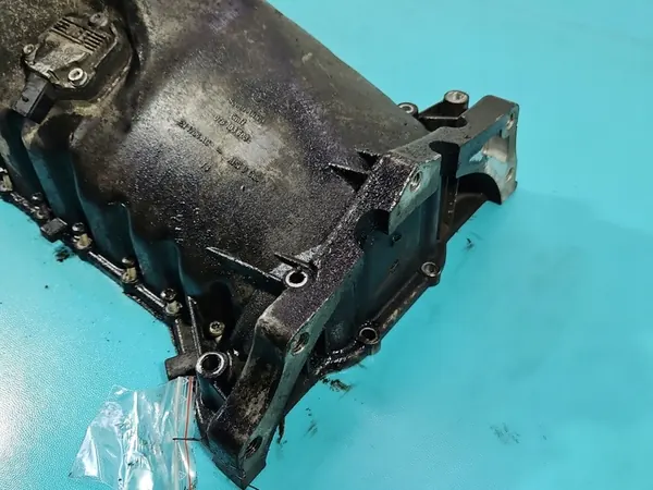 Oljepanna VW Crafter 06- 2.5 TDI image 2