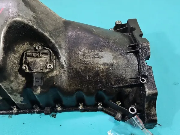 Oljepanna VW Crafter 06- 2.5 TDI image 3