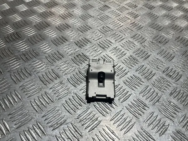 Cámara delantera sensor carril OEM B61L-67XCX-M Mazda CX-5 image 2
